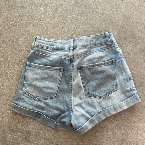 Bullhead denim patchwork cuffed jean shorts - Picture 3 of 3